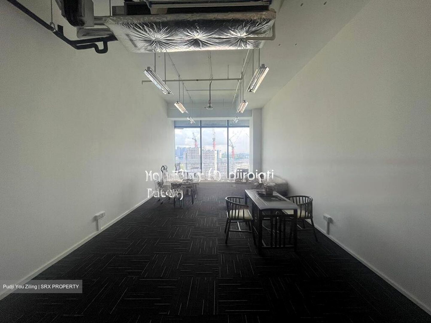Woods Square (D25), Office #460892941